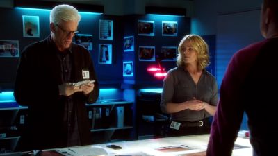 You know, clovers
are also known as clubs. - CSI: Crime Scene Investigation