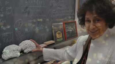 You know, she describes
holding it in her hands - The Man Who Stole Einstein's Brain