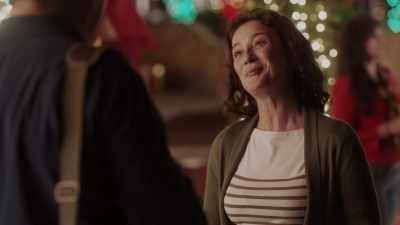 You know, it gets cold
down by the river, - Christmas in Louisiana