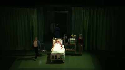 - You know he has, Archie.
- I... Oh! - National Theatre Live: Nye