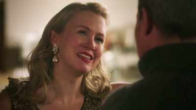 You know, Hazel gave me a chance
and I let her down. - A Carol for Two