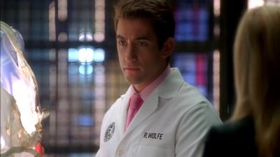 You know,he may be a good bomb maker, - CSI: Miami