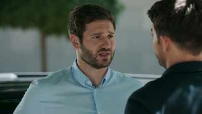 You know, if he wants
to run for D.A. next year, - The Groomsmen: Second Chances