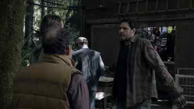 You know how to use a hammer? - Colony