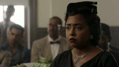 You know how it will shine out
from the side like that? - Women of the Movement
