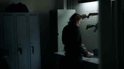 You know how to work that thing? - Colony