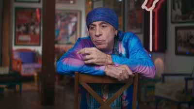 You know, I had been talking
to Bruce about, uh... - Stevie Van Zandt: Disciple
