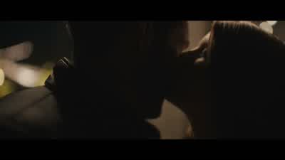 You know I can't kiss you. - Tell Me Lies