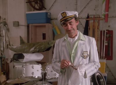 You know, I don't know,
I was thinking
maybe I should have-- - Miami Vice