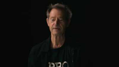 You know, I, I only
play it one way and it's... - Road Diary: Bruce Springsteen and The E Street Band