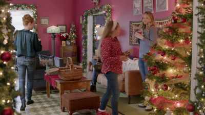 You know, I made that when
I wasn't much older than you! - Jingle Bell Princess