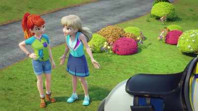 You know, I noticed
when Barney gets to the hurdle, - LEGO Friends: Girls on a Mission
