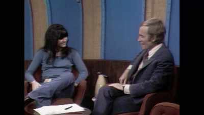 You know, I remember you
when you were nothing - Linda Ronstadt: The Sound of My Voice