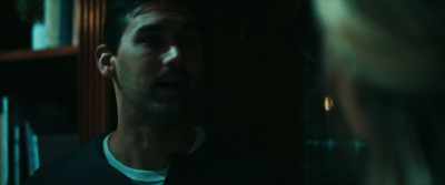 You know, I should get going. - Woman in the Maze