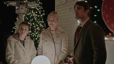 You know, I think
I owe you both an apology. - Christmas on Mistletoe Lake