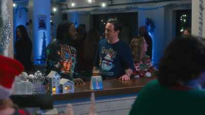 You know, I think it
tastes exactly like-- - A Very Vermont Christmas