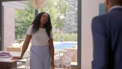 You know, I was
just texting you, - The Love Club: Lauren’s Dream