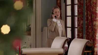 - You know, I wouldn't do that.
 - Why not? - Toying with the Holidays