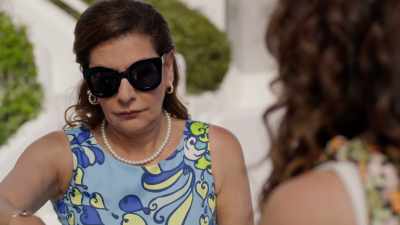 You know, Ilana said something
interesting about her mom. - Love's Greek to Me