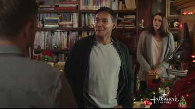 - You know, I'll just come back later. - A Majestic Christmas