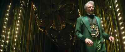 You know, when I'm back there,
I cannot make out people's faces. - Wicked