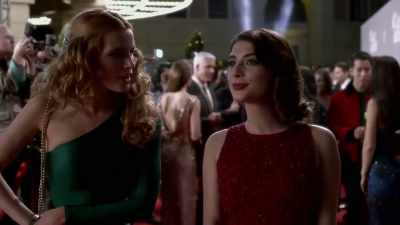 You know I'm not dating
either of them - Famous in Love