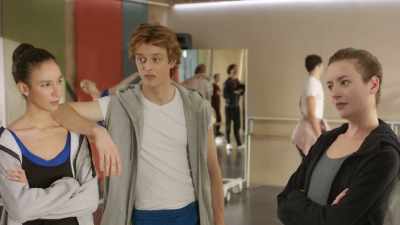 You know, I'm the elevator.
I elevate my... partners.
(mouthing) - Find Me in Paris