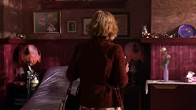 Well, there's no other sign of fire damage anywhere. - Smallville