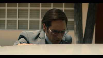 You know it's not a good idea
to leave your children - Narcos: Mexico