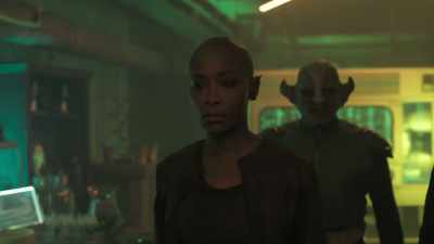 You know, this little scene,
quite a tricky one to sort out. - Vagrant Queen
