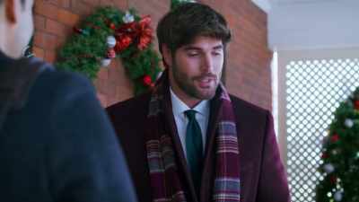 You know, no one has called me
Santaman since high school. - Operation Mistletoe