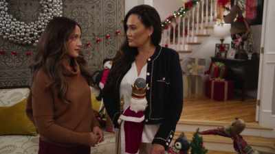 You know, we only have two
weeks before Christmas Eve, - A Big Fat Family Christmas