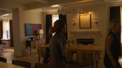 You know that painting would be
worth a lot more - Full Circle