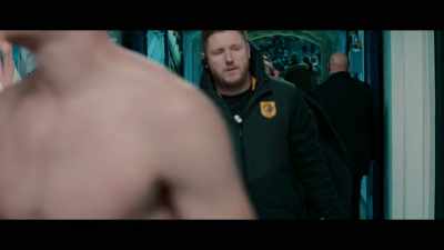 You know, people just forget
that you are a normal person. - Take Us Home: Leeds United