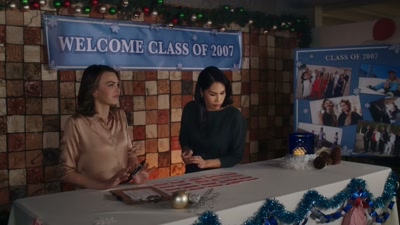 You know, this place brings back
so many memories. - Christmas Class Reunion