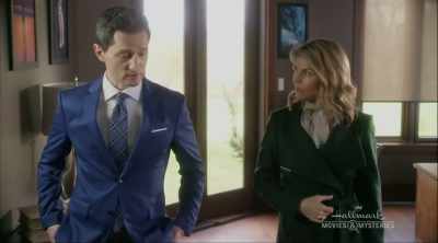 YOU KNOW, - Garage Sale Mysteries: Picture a Murder