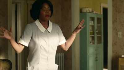 You know, she was a big tipper,
so I laid it on thick. - I Am the Night