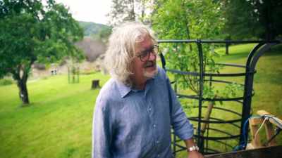 You know, that shirt,
which is very old, - James May and the Dull Men