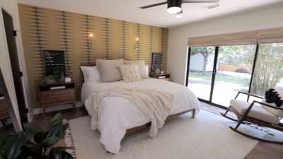 You know, my sister requested
a mustard-yellow wallpaper, - Fixer Upper: Behind the Design