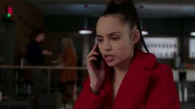 You know, for someone
who's constantly judging me - Pretty Little Liars: The Perfectionists