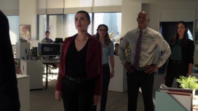 You know he stopped breathing? - Supergirl
