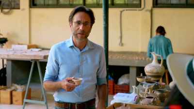 You know, the conical cups
for the Minoans - Raiders of the Lost Past with Janina Ramirez