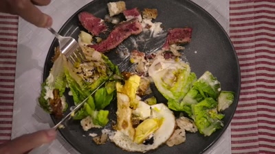 You know, the key with a salad
is you need to get - Cook at all Costs