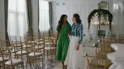 You know, the night
before Wyatt and I got married, - The Groomsmen: First Look