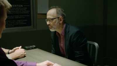 You know,
the problem with handcuffs is that - Murderville