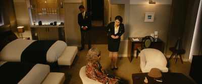 You know... there are many people in this room. - Masquerade Hotel