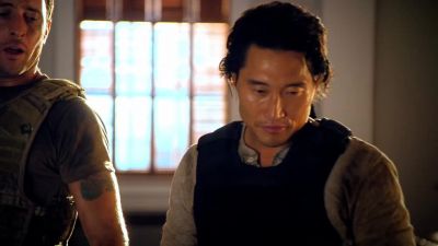 You know, there might be a few
other things I could teach you, - Hawaii Five-0