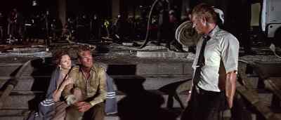 You know, we were lucky tonight.
Body count's less than 200. - The Towering Inferno