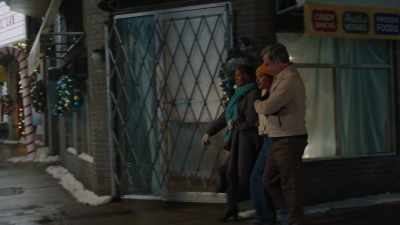 You know,
we'd love to take a peek - Friends & Family Christmas