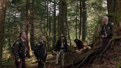 You know, we'd sit here
and-and... - Twin Peaks